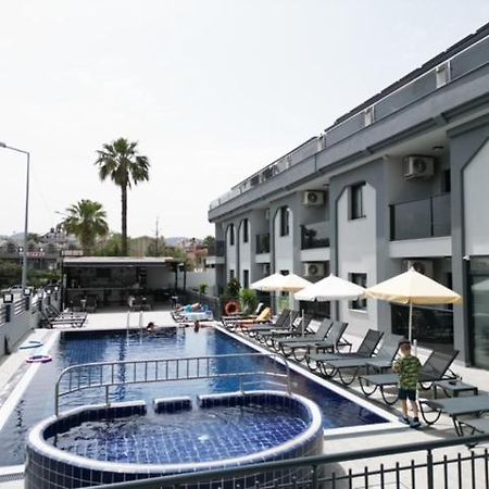 Ozturk Apart Hotel มาร์มาริส ภายนอก รูปภาพ