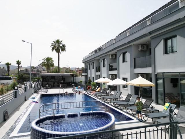 Ozturk Apart Hotel มาร์มาริส ภายนอก รูปภาพ