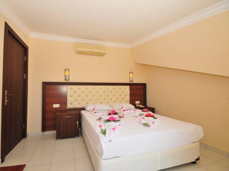 Ozturk Apart Hotel มาร์มาริส ภายนอก รูปภาพ
